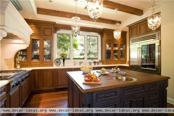 Elegant Traditional Kitchen by Cheryl Hamilton-Gray