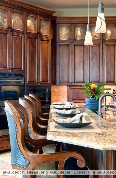 Elegant Traditional Kitchen by Lori Carroll