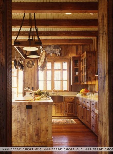 Casual Country/Rustic Kitchen by Suzanne Tucker