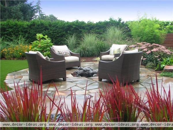 Casual Contemporary Outdoors by Darwin Webb