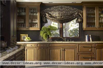 Elegant Traditional Kitchen by Sarah Barnard