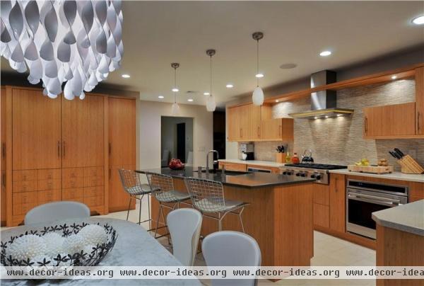 Casual Contemporary Kitchen by Ken Kelly, CKD, CBD, CR