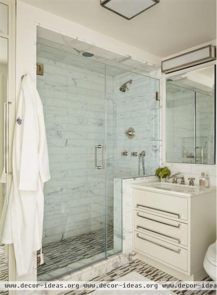 Light Contemporary Bathroom by Gideon Mendelson