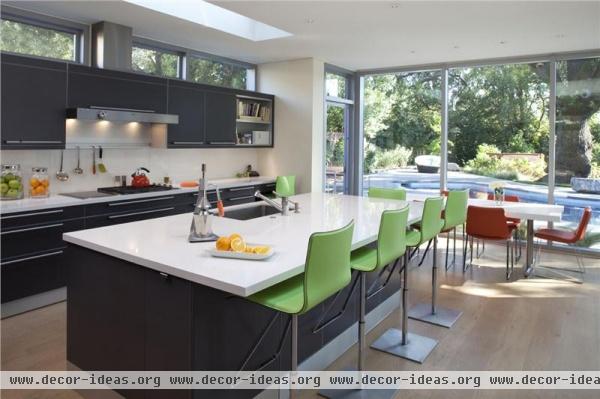 Light Contemporary Kitchen by Tineke Triggs