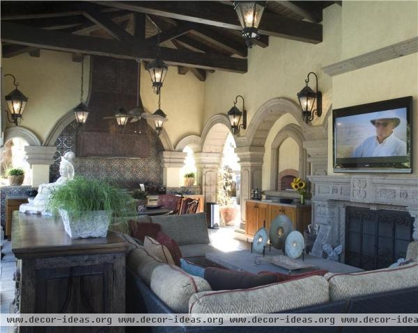 Casual Traditional Living Room by Cheryl Hamilton-Gray