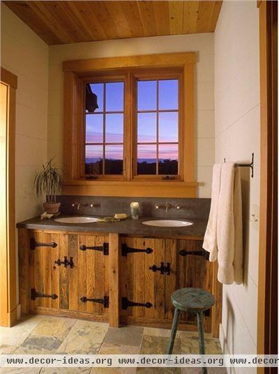 Homey Country/Rustic Bathroom by Jessica Helgerson