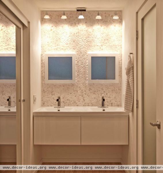 Townhouse Renovation in San Diego - contemporary - bathroom - san diego