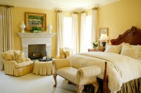 Bella Rosa Court - traditional - bedroom - little rock