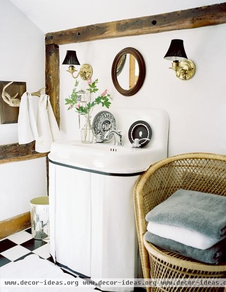 Country Rustic Bathroom