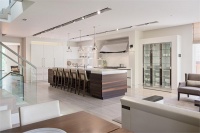 Open Contemporary Kitchen by Friedemann Weinhardt