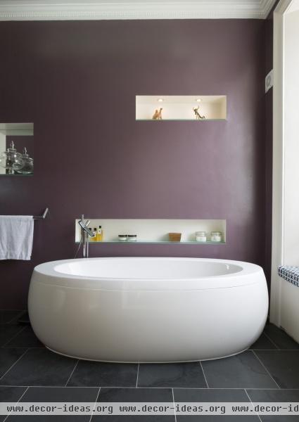 Modern Bathroom