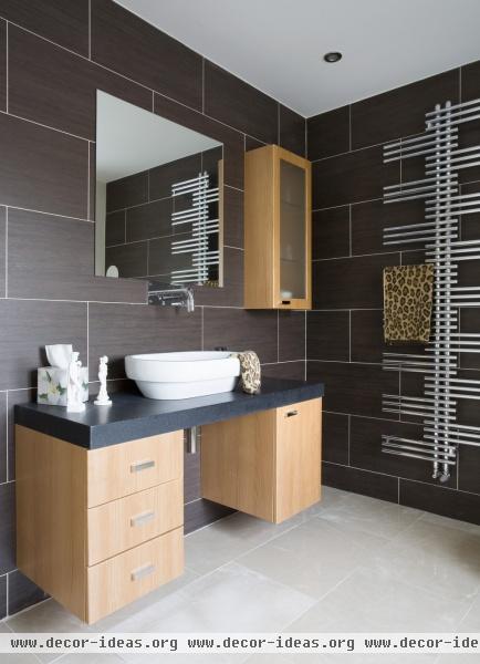 Contemporary Modern Bathroom