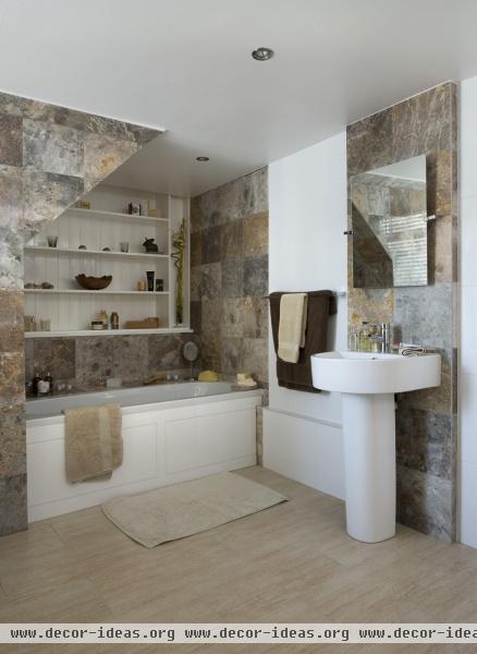 Modern Bathroom