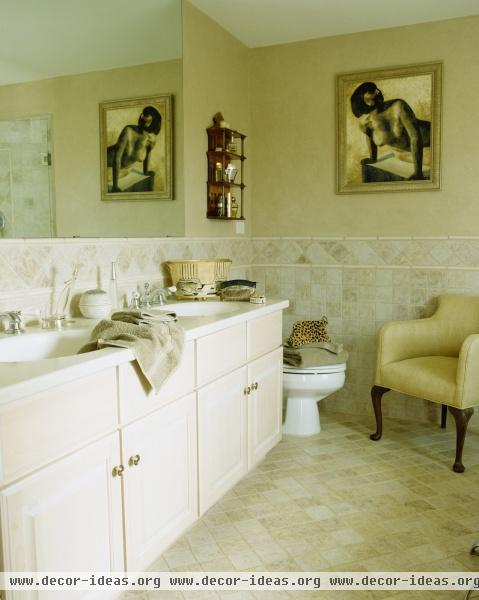 Traditional Bathroom