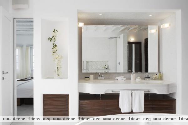 Modern Bathroom