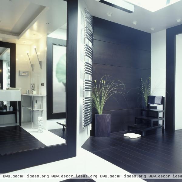 Modern Bathroom