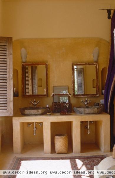 Mediterranean Bathroom