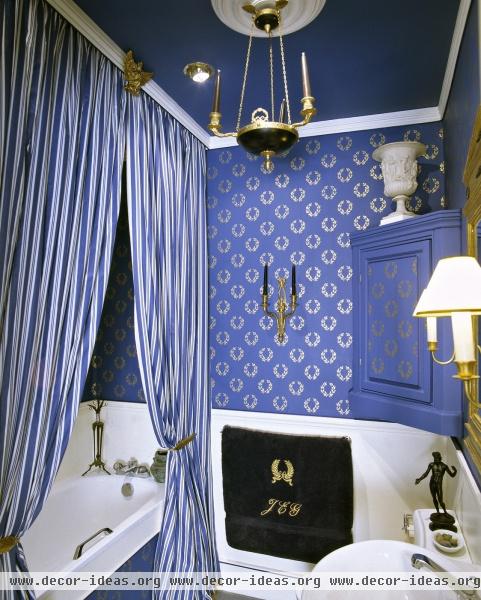 Traditional Bathroom