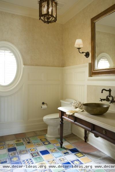 Traditional Bathroom