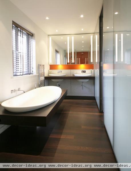 Modern Bathroom