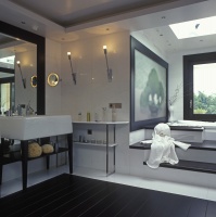 Modern Bathroom