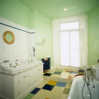 Traditional Bathroom