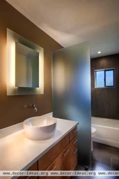 Black House (Steinman Renovation) - modern - bathroom - phoenix