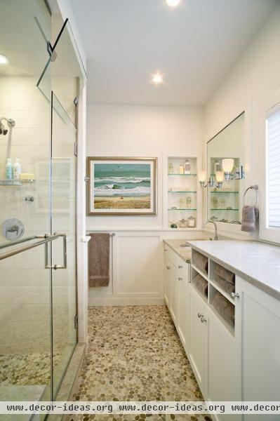 Amagansett Beach Retreat - traditional - bathroom - new york