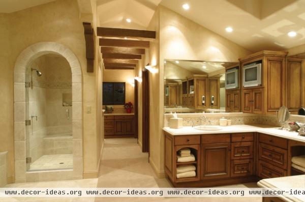 Chick Residence - mediterranean - bathroom - los angeles