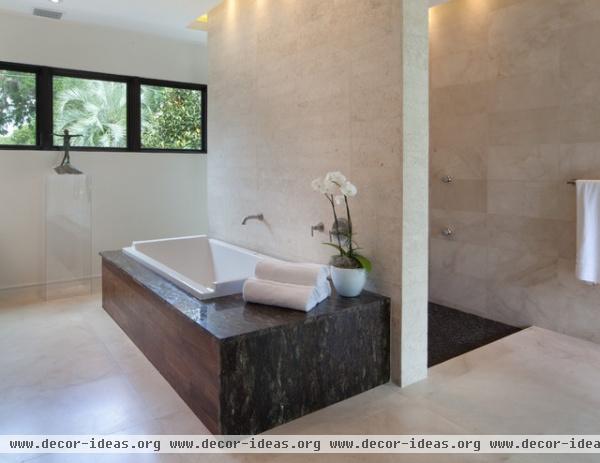 Miwa - modern - bathroom - orlando