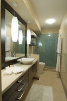 Waikiki Chic - contemporary - bathroom - hawaii