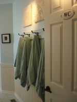 Beachy cottage style bathroom - traditional - bathroom - toronto