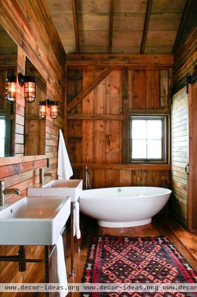 Michigan Barn - contemporary - bathroom - chicago