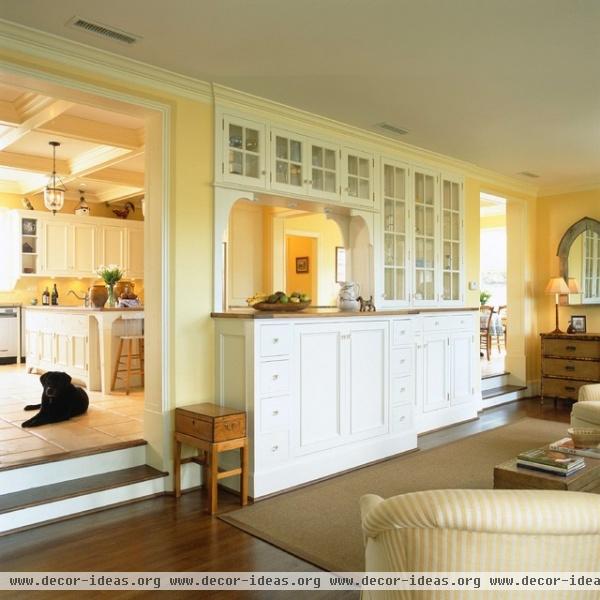 House in Old Greenwich - traditional - living room - new york