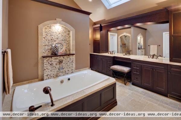 Sullivan Master Bathroom - mediterranean - bathroom - chicago