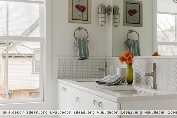 This Old House - Cambridge - eclectic - bathroom - boston