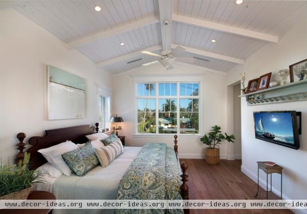 Old Florida Home - tropical - bedroom - miami