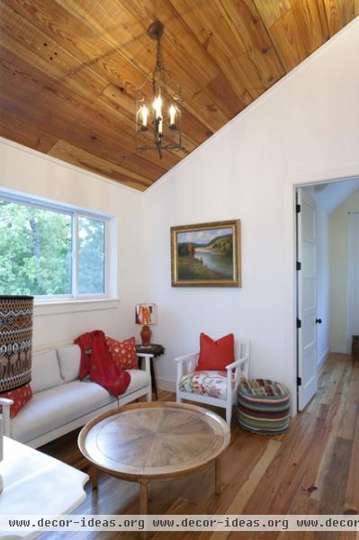 Farmhouse Landing Nook - traditional - family room - austin