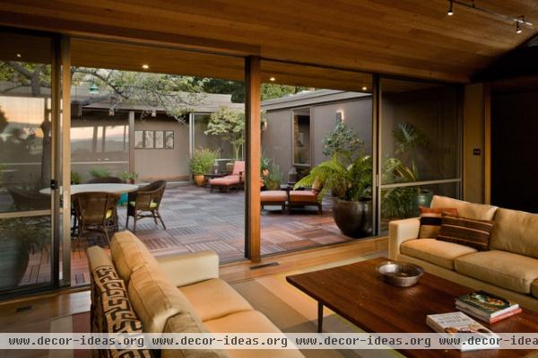 Courtyard - contemporary - living room - san francisco