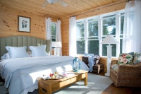 Lake Joe - Canada - traditional - bedroom - toronto