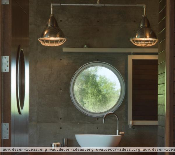 Locomotive Ranch Trailer - modern - bathroom - austin