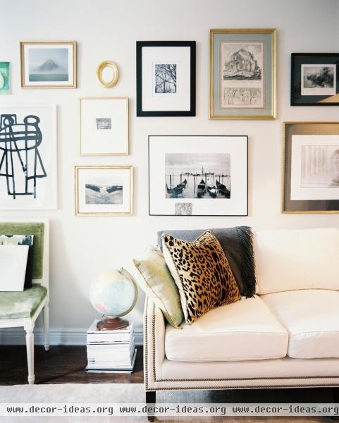 Traditional Living Room