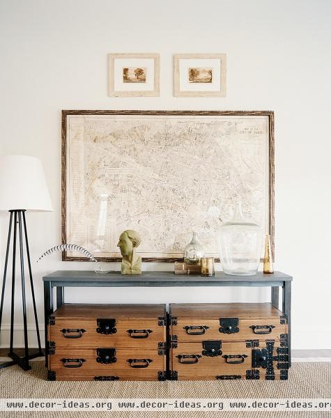 Traditional Vintage Living Room