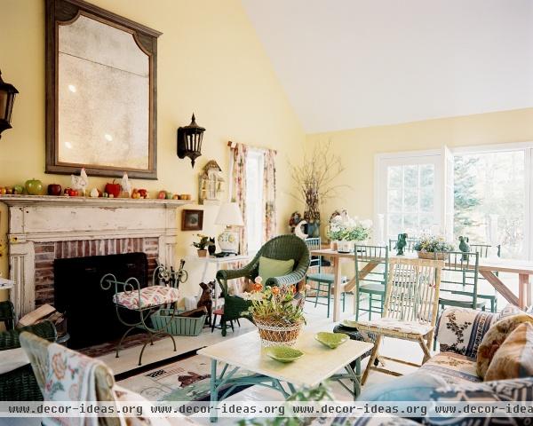 Country Vintage Living Room