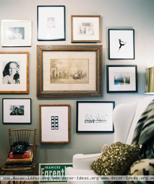 Traditional Vintage Living Room