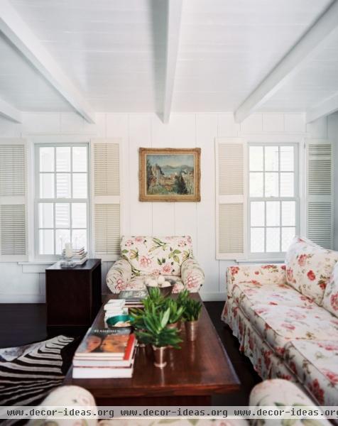 Beach Colonial Tropical Living Room