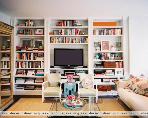 Traditional Vintage Living Room