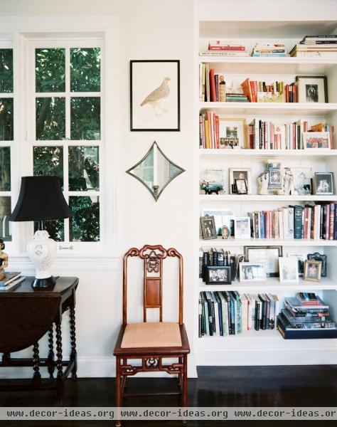 Traditional Vintage Living Room