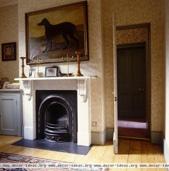 Traditional Living Room