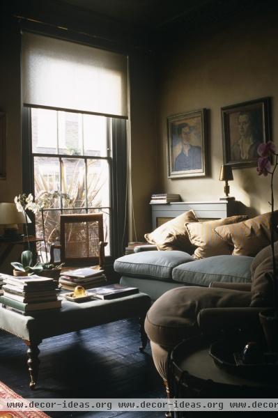 Traditional Living Room